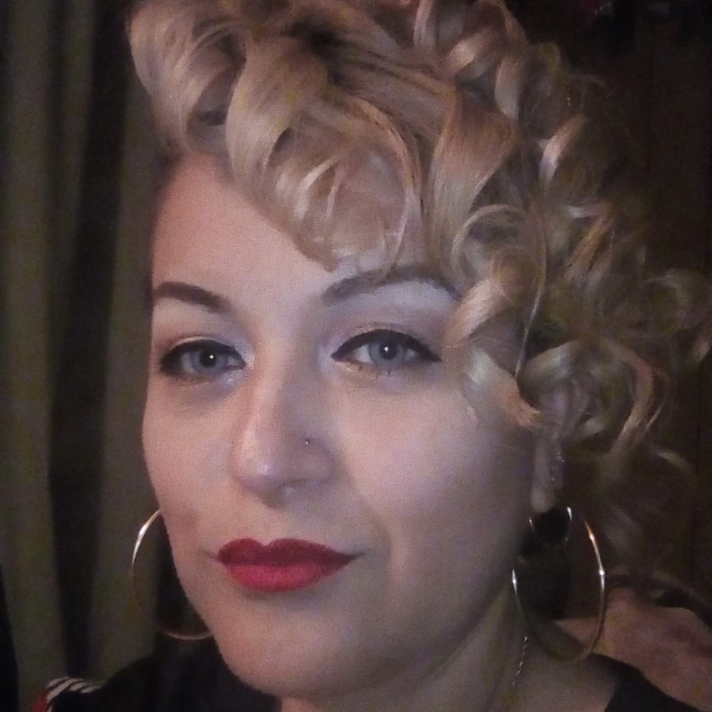 Meet your Posher, Amy